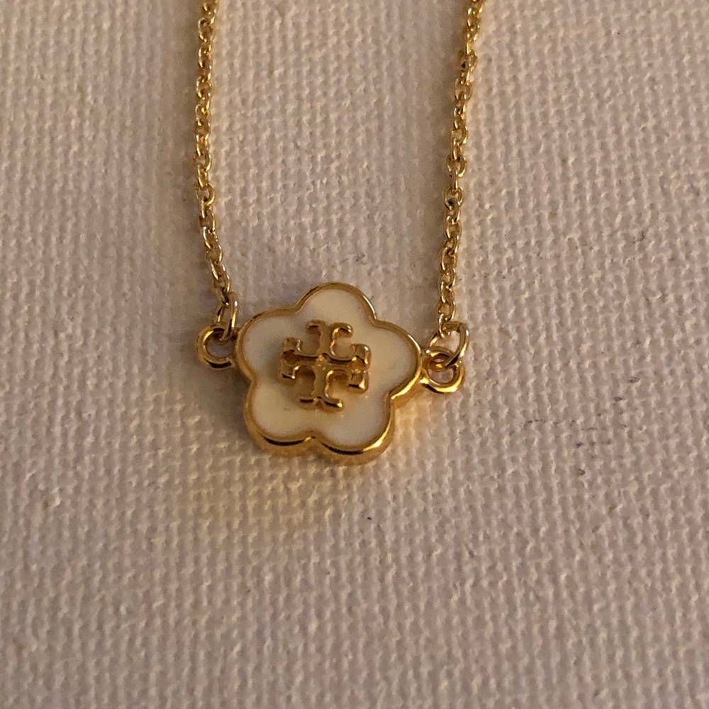 Tory Burch Gold and White Flower Charm Bracelet - Picture 2 of 6